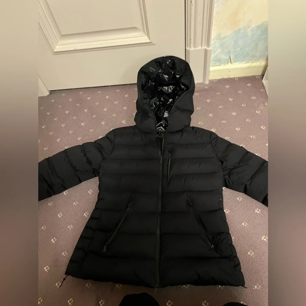 Moncler Herbe Stretch Nylon Hooded Puffer Jacket - Picture 5 of 12